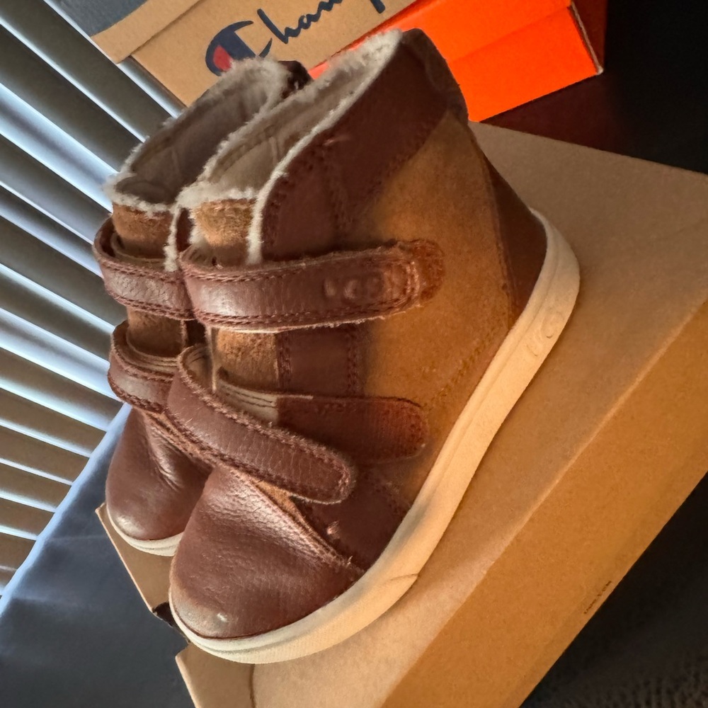 Ugg size 9 boots